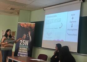 Ponente: Miriam León Arjona